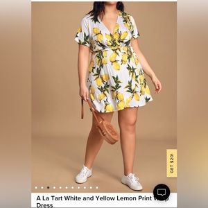 Wrap dress with lemons